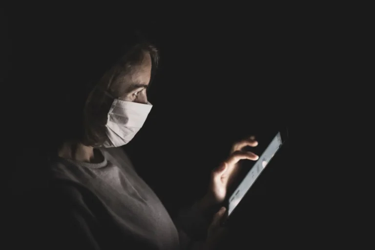 Suivre l&rsquo;actualité tech : comment s&rsquo;informer sans se laisser emporter