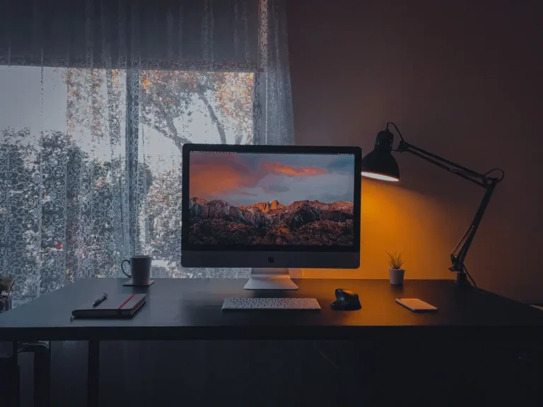 Fond d&rsquo;écran PC 4K : trouver, choisir et installer un wallpaper vraiment net