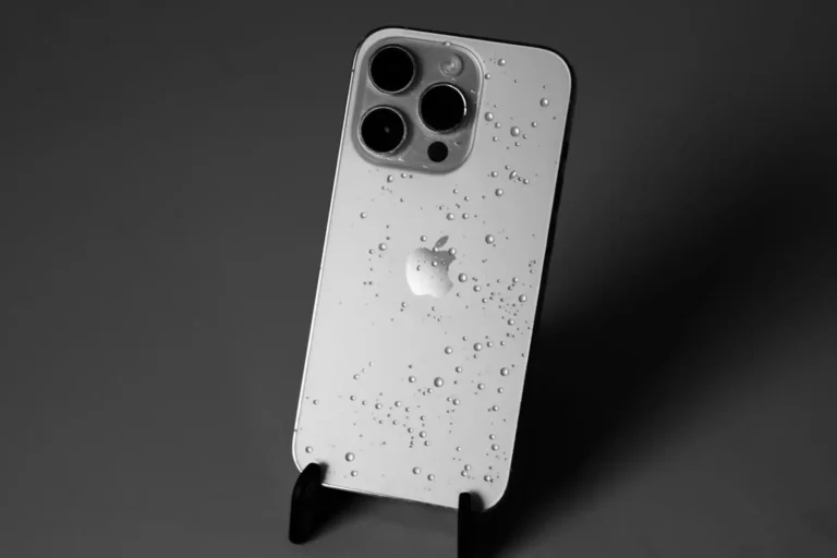 iPhone waterproof : résistant à l&rsquo;eau, mais pas étanche
