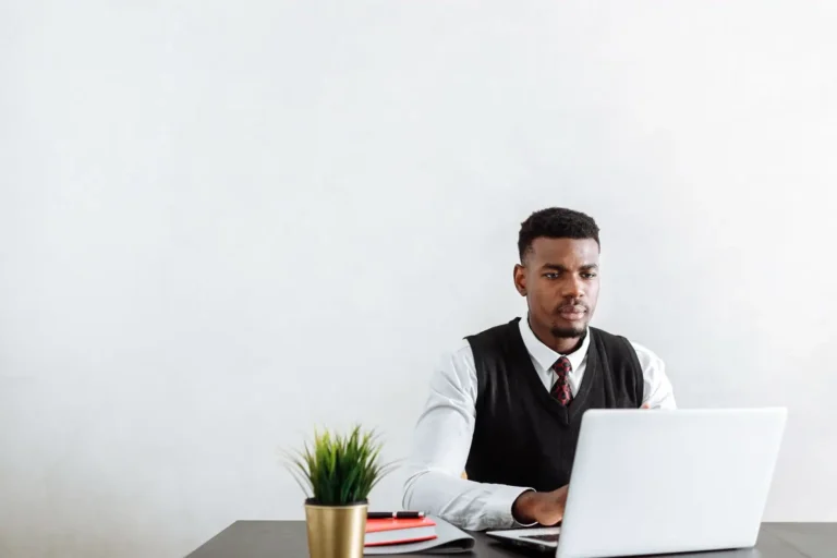 Microsoft 365 Copilot : ce qu&rsquo;il fait vraiment et pour qui