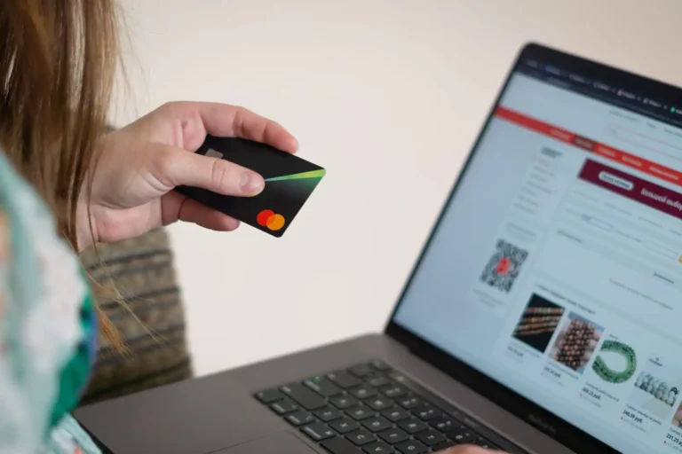 Vente en ligne Emmaüs : acheter et vendre d&rsquo;occasion sans se déplacer