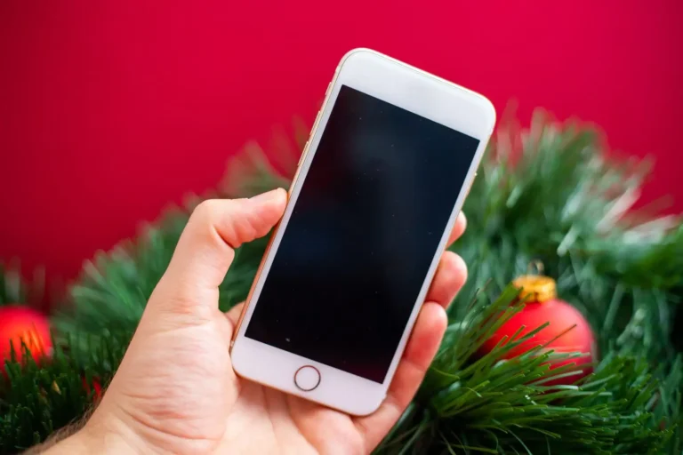 iPhone écran noir : diagnostiquer et débloquer pas à pas