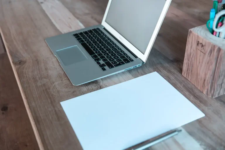 Nom de domaine disponible : libre ne veut pas dire utilisable